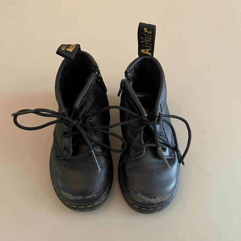 Dr. Martens Kids Black Lace-Up Ankle Boots 6C